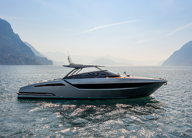 New Dolceriva with Hard Top: a marvel of design, comfort and relaxation.